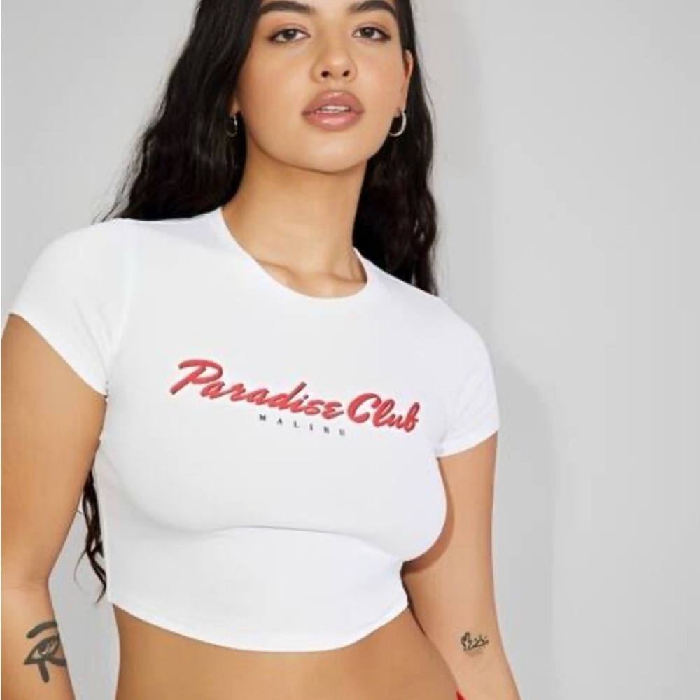 Garage White and Red Graphic Crop Top